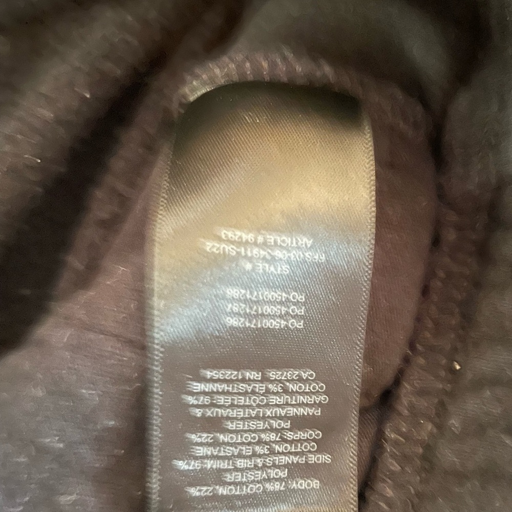 Aritzia Cozy Fleece Boyfriend Shorts in Black - Picture 6 of 6